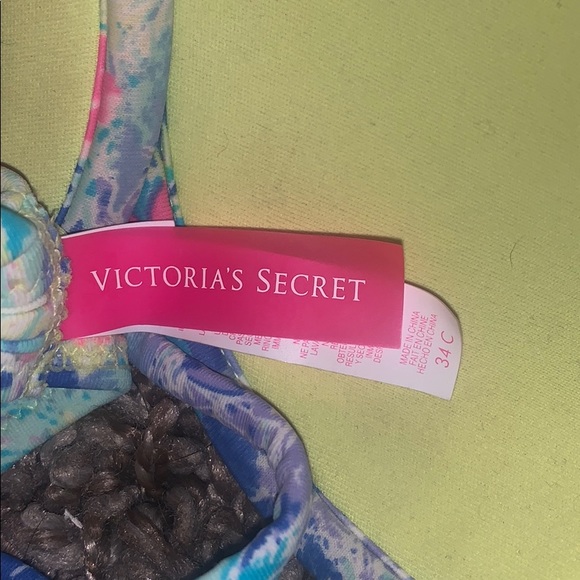 Victoria’s Secret Bikini Top - Picture 3 of 3